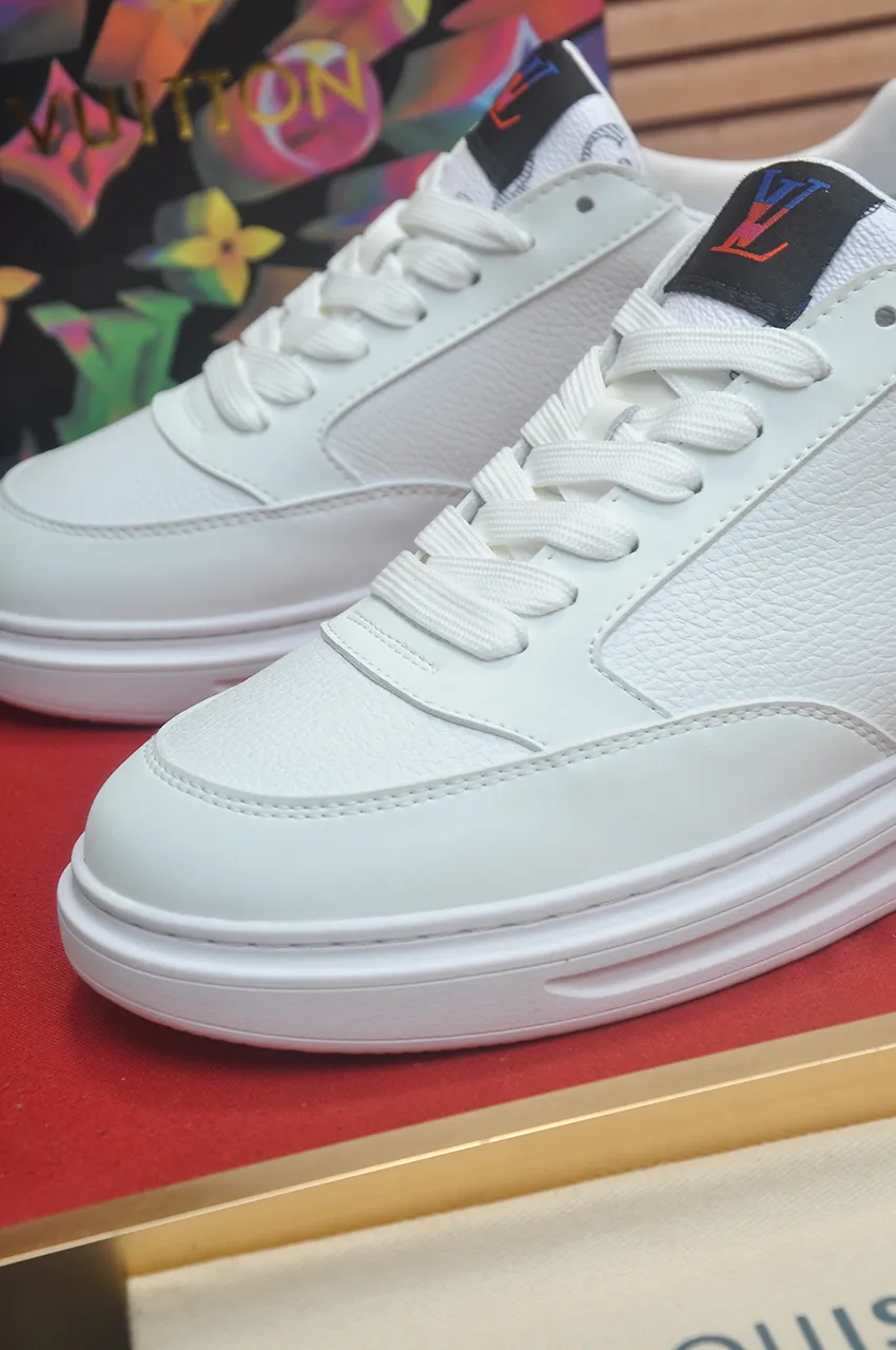 Men's shoes 💰540💶[LOUIS VUITTON] Original order price (water-dyed cowhide lining) new model 🍀LV Louis Vuitton * - top version of LV classic trendy shoes! Made of imported original cowhide, water-dyed cowhide lining, and original wear-resistant rubber outsole! High quality products! Code number 38-45 (45 is custom-made and cannot be returned or exchanged)